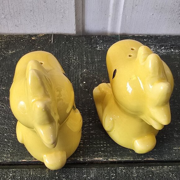 Peanuts Woodstock Salt & Pepper Shaker Set Ceramic Yellow Flowers Vintage New - Picture 9 of 16